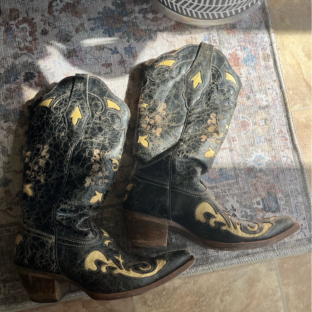 CORRAL BOOTS